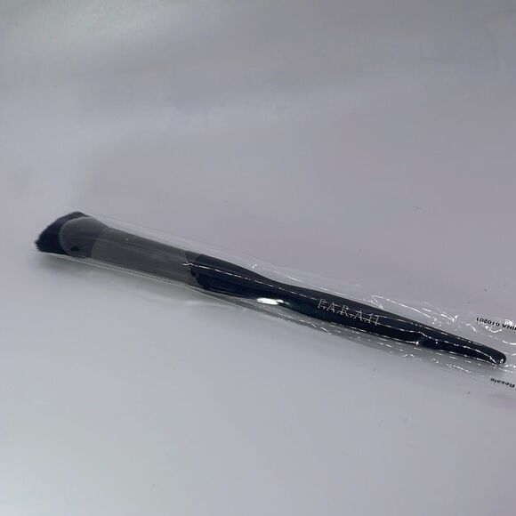NWT FARAH Midnight Collection Contour Brush - 218M - Picture 3 of 4